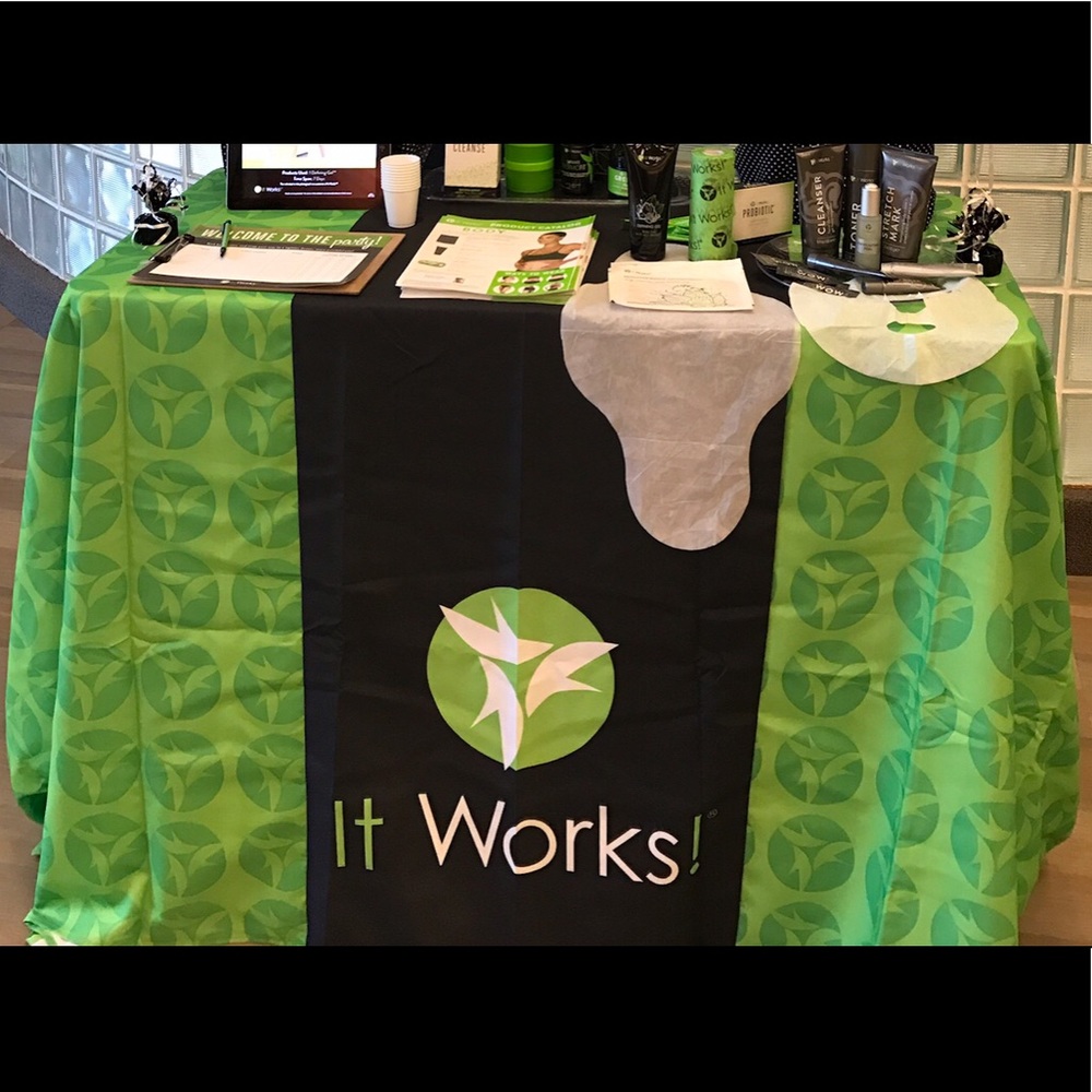 It Works Table Cloth
